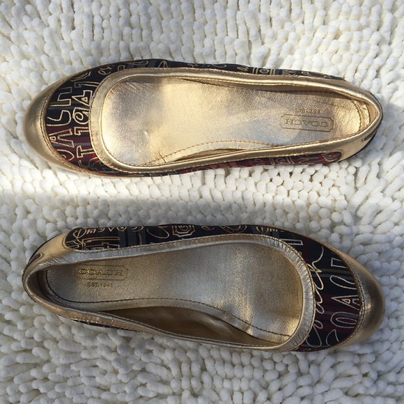 Coach Flats - Picture 2 of 5